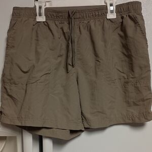 Columbia Women's Tan Athletic / Outdoor Shorts